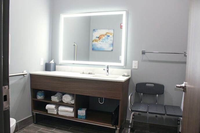 Imagen de la habitación del Hotel La Quinta Inn and Suites By Wyndham Mount Laurel / Moorestown. Foto 6