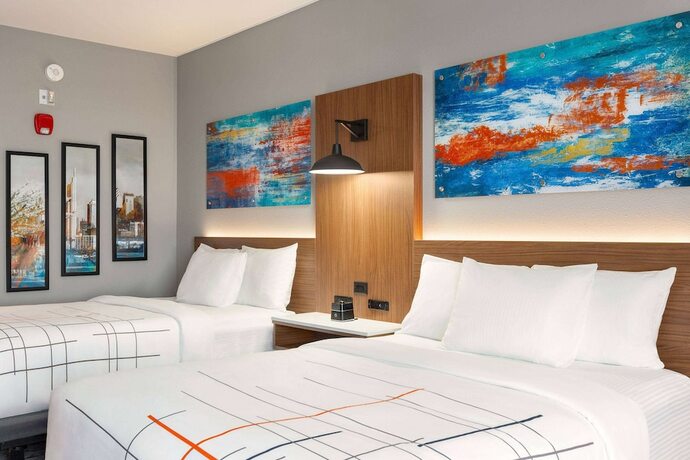 Imagen de la habitación del Hotel La Quinta Inn and Suites By Wyndham Mount Laurel / Moorestown. Foto 9