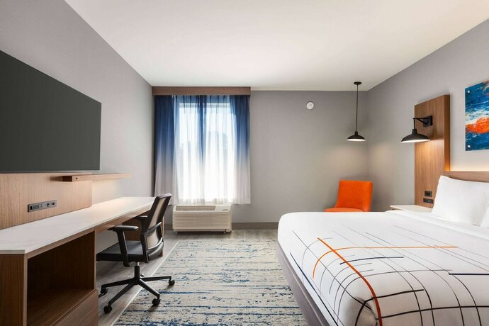 Imagen de la habitación del Hotel La Quinta Inn and Suites By Wyndham Mount Laurel / Moorestown. Foto 18