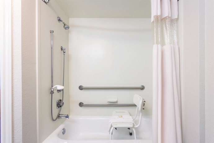 Imagen de la habitación del Hotel La Quinta Inn and Suites By Wyndham Myrtle Beach Broadway Area. Foto 6