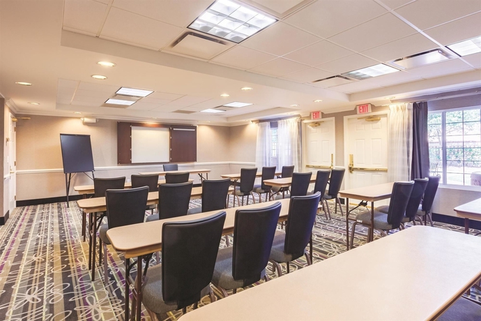 Imagen de los interiores del Hotel La Quinta Inn and Suites By Wyndham Myrtle Beach Broadway Area. Foto 12