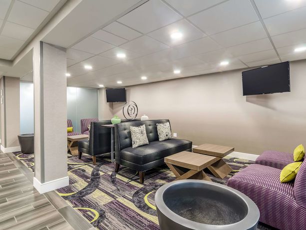 Imagen de los interiores del Hotel La Quinta Inn and Suites By Wyndham Myrtle Beach - N Kings Hwy. Foto 20