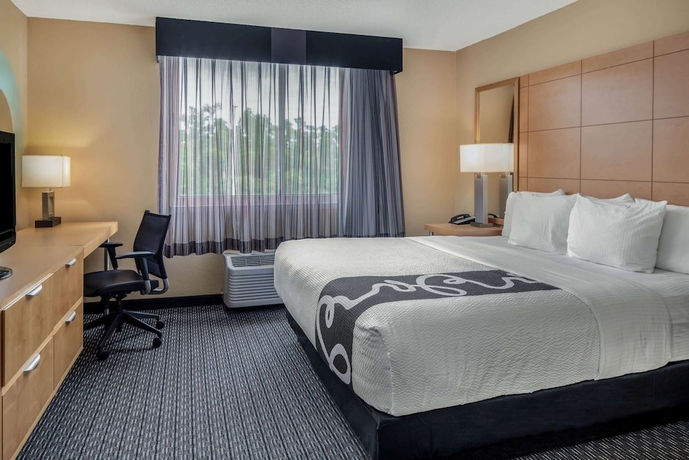 Imagen de la habitación del Hotel La Quinta Inn and Suites By Wyndham Naples Downtown. Foto 6