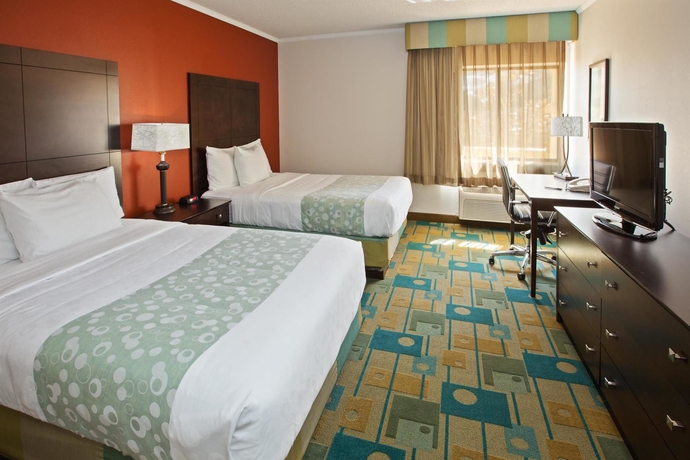 Imagen general del Hotel La Quinta Inn and Suites By Wyndham Nashville Airport. Foto 1