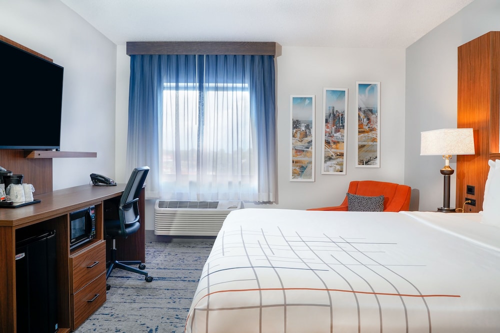 Imagen de la habitación del Hotel La Quinta Inn and Suites By Wyndham Nashville Airport. Foto 3