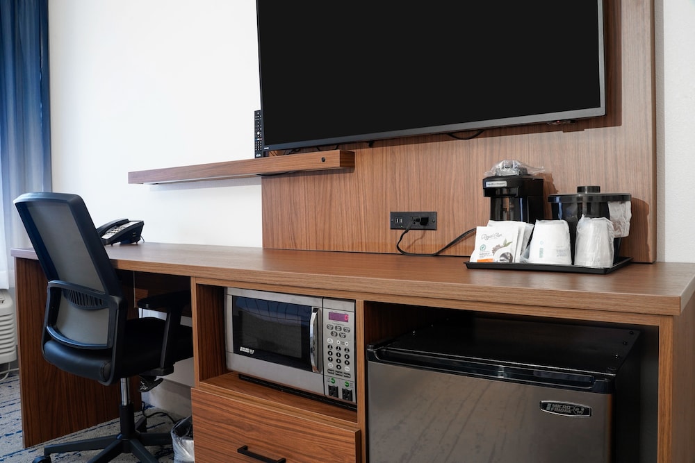 Imagen de la habitación del Hotel La Quinta Inn and Suites By Wyndham Nashville Airport. Foto 4