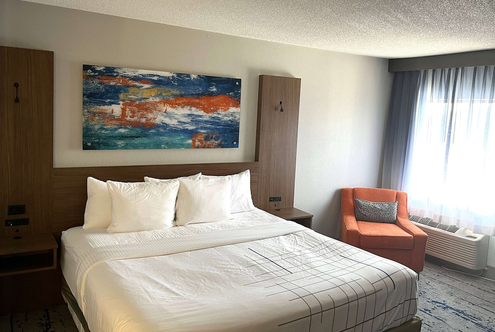 Imagen de la habitación del Hotel La Quinta Inn and Suites By Wyndham Nashville Airport. Foto 10