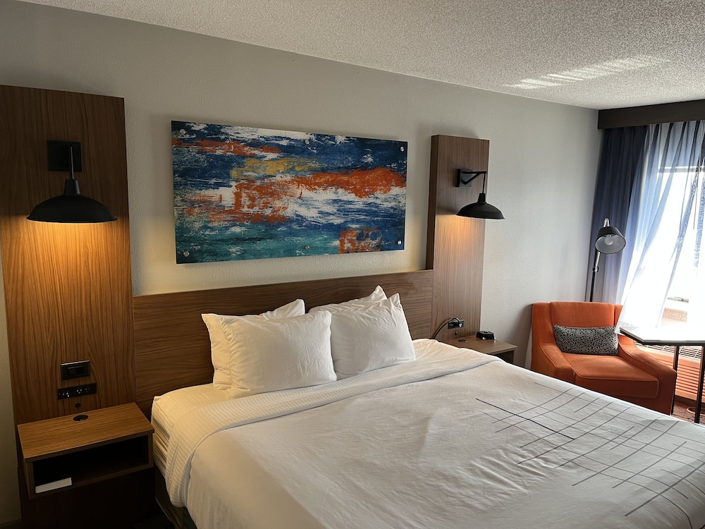 Imagen de la habitación del Hotel La Quinta Inn and Suites By Wyndham Nashville Airport. Foto 12