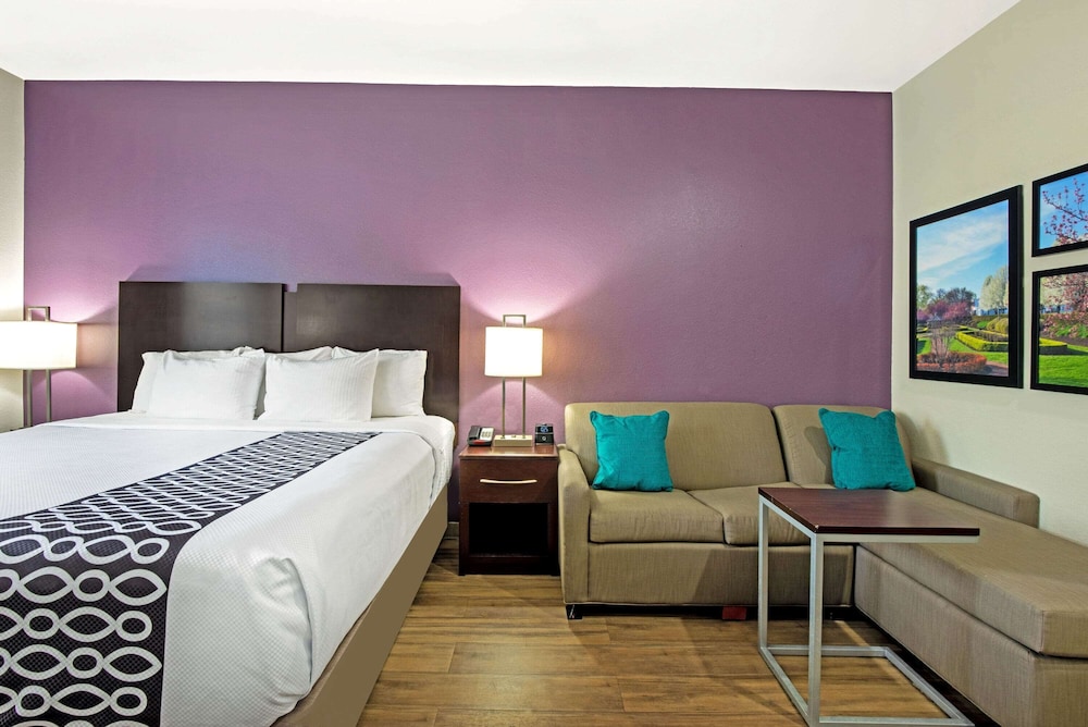 Imagen de la habitación del Hotel La Quinta Inn and Suites By Wyndham New Cumberland-harrisburg. Foto 6