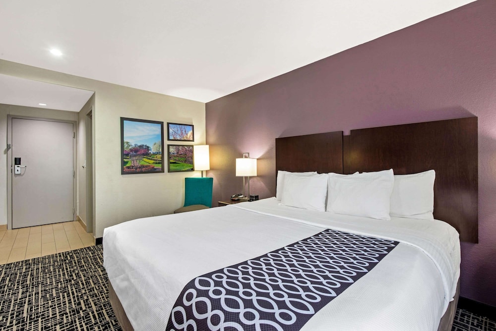 Imagen de la habitación del Hotel La Quinta Inn and Suites By Wyndham New Cumberland-harrisburg. Foto 15