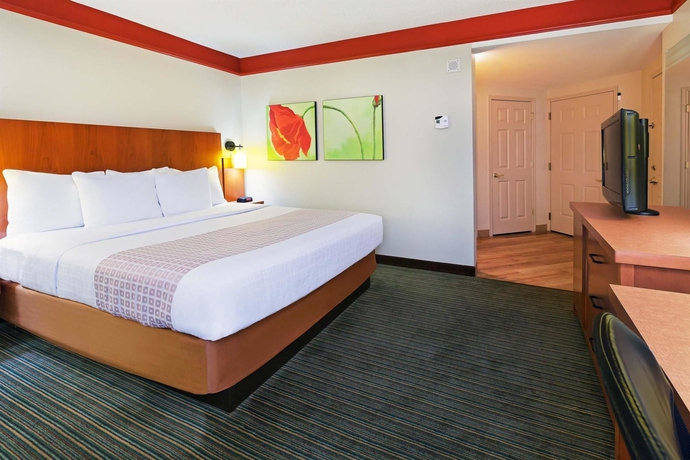 Imagen de la habitación del Hotel La Quinta Inn and Suites By Wyndham New Orleans Downtown. Foto 10