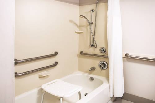 Imagen de la habitación del Hotel La Quinta Inn and Suites By Wyndham Newark - Elkton. Foto 5