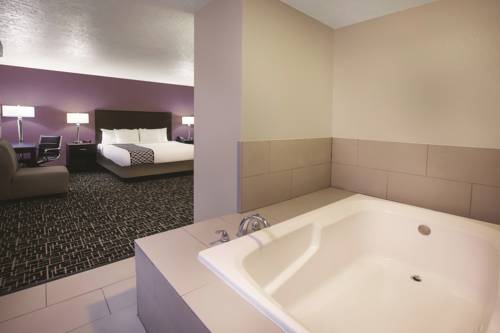Imagen de la habitación del Hotel La Quinta Inn and Suites By Wyndham North Orem. Foto 7