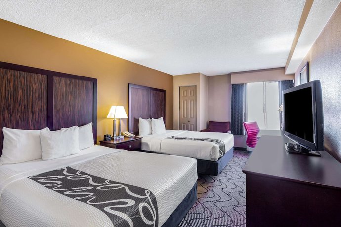Imagen de la habitación del Hotel La Quinta Inn and Suites By Wyndham Oakland Airport Coliseum. Foto 3