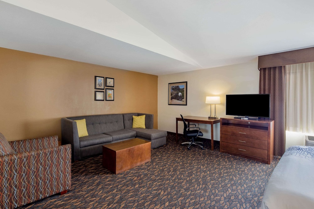 Imagen de la habitación del Hotel La Quinta Inn and Suites By Wyndham Oakland - Hayward. Foto 8