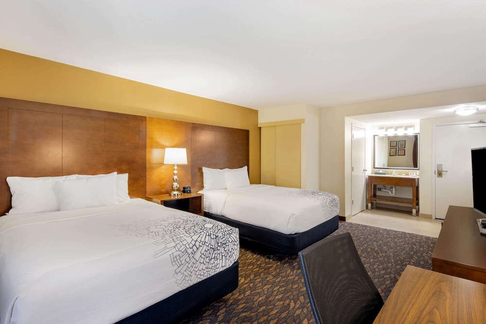 Imagen de la habitación del Hotel La Quinta Inn and Suites By Wyndham Oakland - Hayward. Foto 15