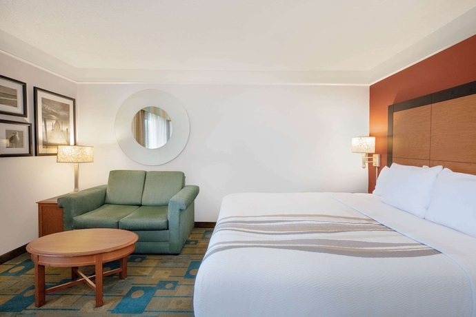 Imagen de la habitación del Hotel La Quinta Inn and Suites By Wyndham Ocala. Foto 3