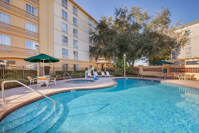 Imagen de la piscina del Hotel La Quinta Inn and Suites By Wyndham Ocala. Foto 19
