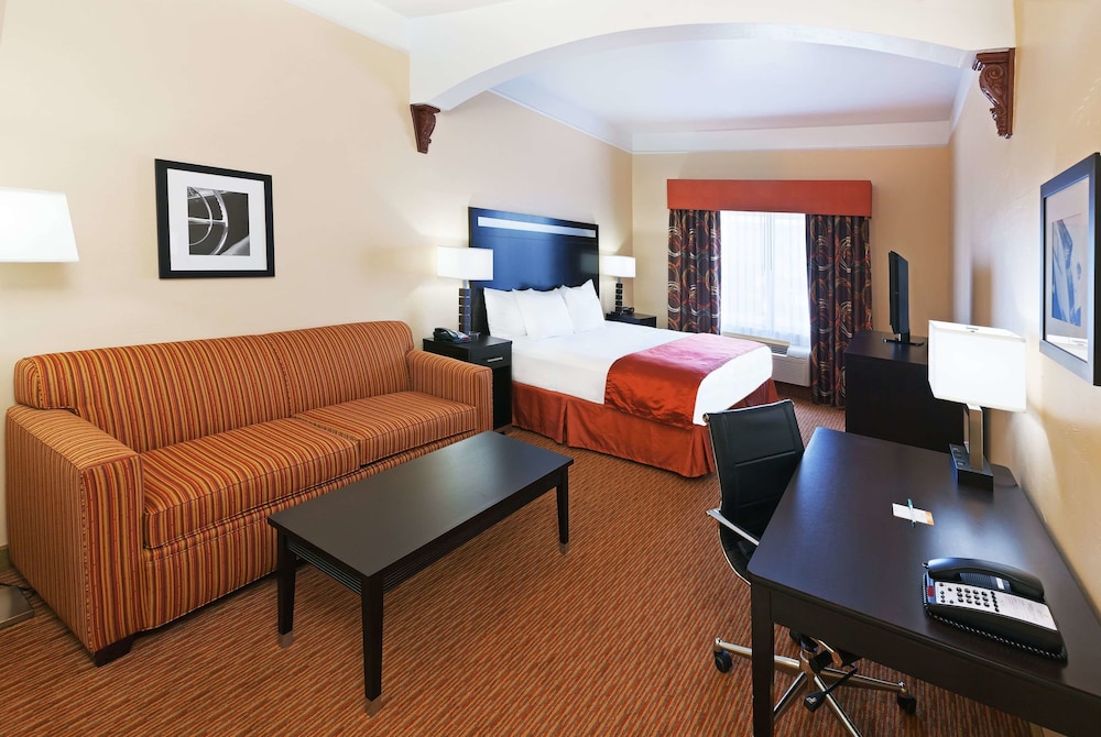 Imagen de la habitación del Hotel La Quinta Inn and Suites By Wyndham Okc North - Quail Springs. Foto 5