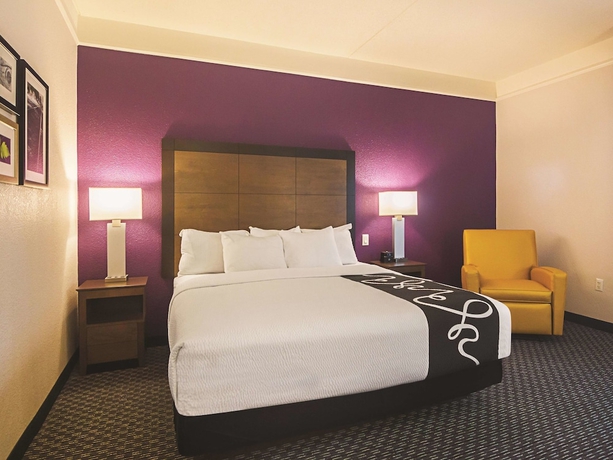 Imagen de la habitación del Hotel La Quinta Inn and Suites By Wyndham Oklahoma City - Nw Expwy. Foto 3