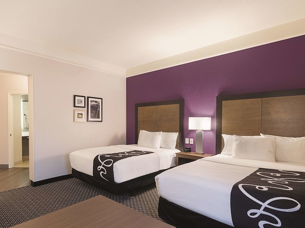 Imagen de la habitación del Hotel La Quinta Inn and Suites By Wyndham Oklahoma City - Nw Expwy. Foto 5