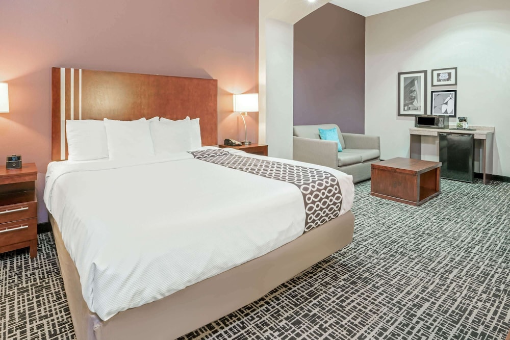 Imagen de la habitación del Hotel La Quinta Inn and Suites By Wyndham Oklahoma City -yukon. Foto 7