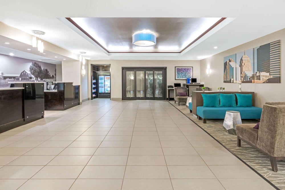 Imagen de los interiores del Hotel La Quinta Inn and Suites By Wyndham Oklahoma City -yukon. Foto 20