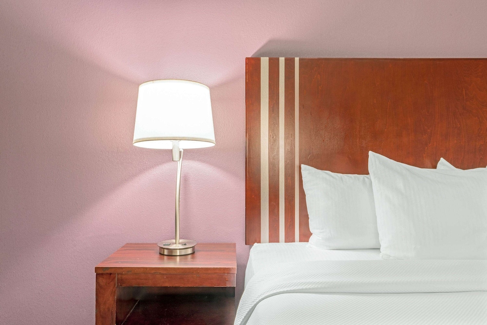 Imagen de la habitación del Hotel La Quinta Inn and Suites By Wyndham Oklahoma City -yukon. Foto 13