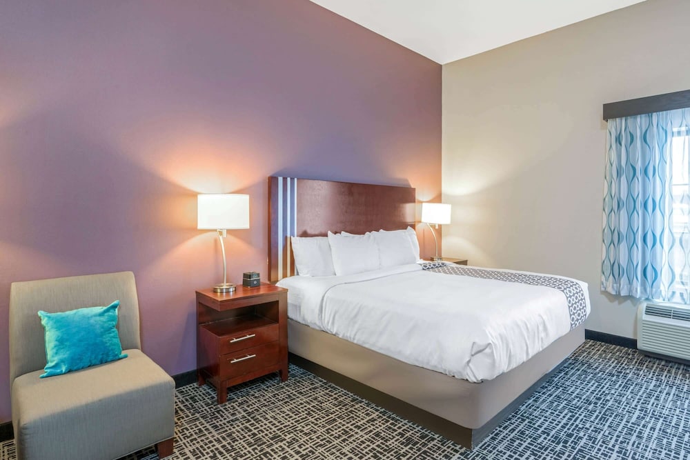 Imagen de la habitación del Hotel La Quinta Inn and Suites By Wyndham Oklahoma City -yukon. Foto 17