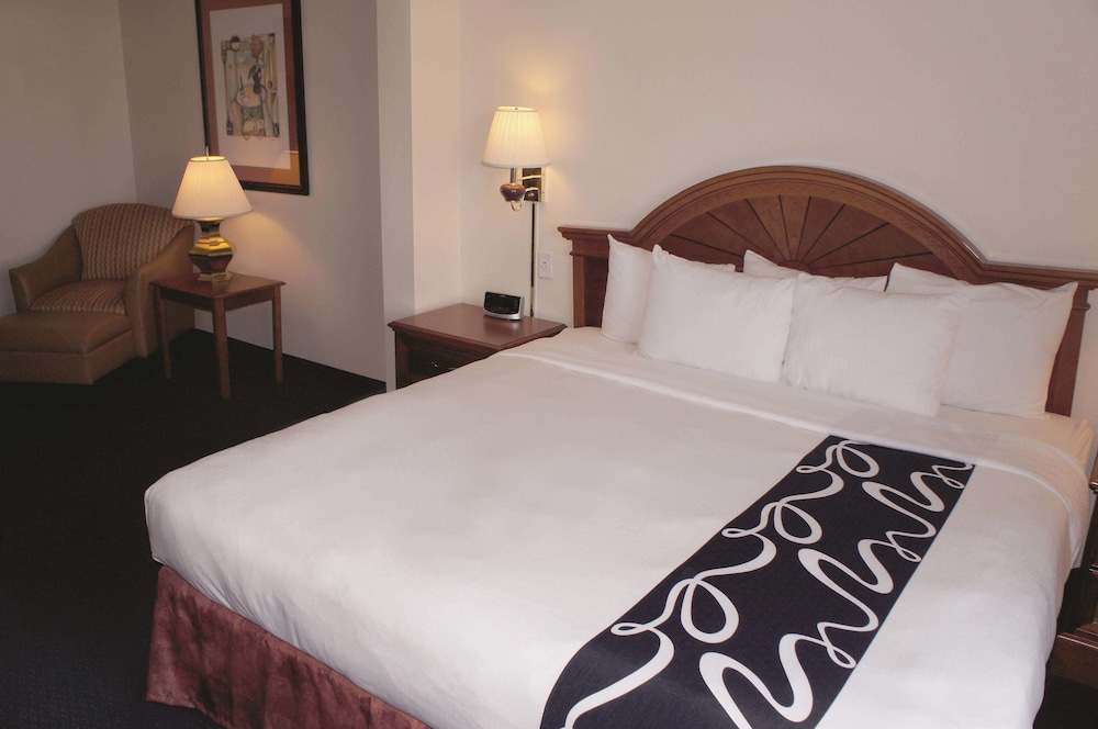Imagen de la habitación del Hotel La Quinta Inn and Suites By Wyndham Omaha Airport Downtown. Foto 4