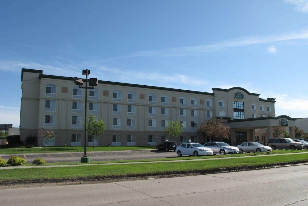 Imagen general del Hotel La Quinta Inn and Suites By Wyndham Omaha Airport Downtown. Foto 1