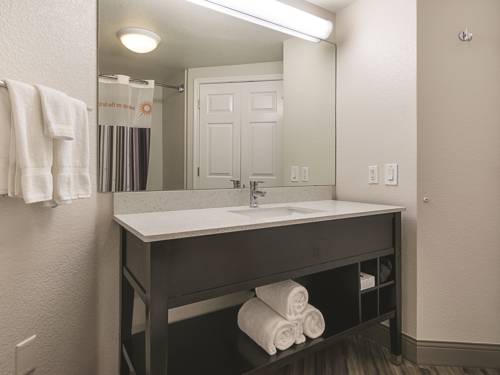 Imagen de la habitación del Hotel La Quinta Inn and Suites By Wyndham Ontario Airport. Foto 5
