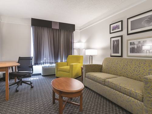 Imagen de la habitación del Hotel La Quinta Inn and Suites By Wyndham Ontario Airport. Foto 14