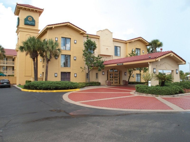 Imagen general del Hotel La Quinta Inn and Suites By Wyndham Orlando Airport North. Foto 5
