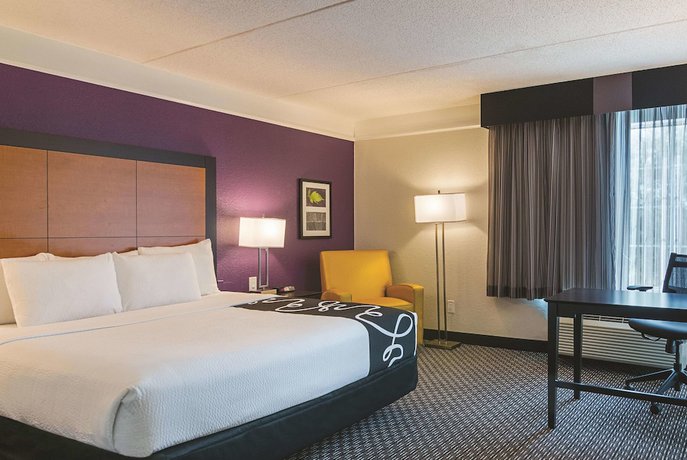 Imagen de la habitación del Hotel La Quinta Inn and Suites By Wyndham Orlando Airport North. Foto 6