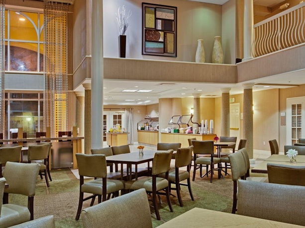 Imagen del bar/restaurante del Hotel La Quinta Inn and Suites By Wyndham Orlando I Drive/conv Ctr. Foto 5