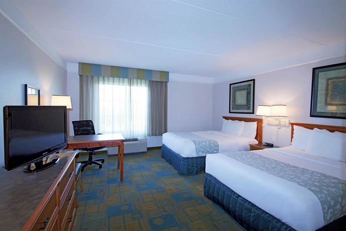 Imagen de la habitación del Hotel La Quinta Inn and Suites By Wyndham Orlando Ucf. Foto 3