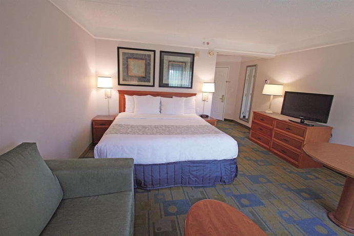 Imagen de la habitación del Hotel La Quinta Inn and Suites By Wyndham Orlando Ucf. Foto 12