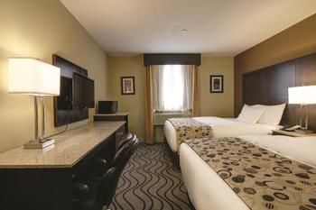 Imagen de la habitación del Hotel La Quinta Inn and Suites By Wyndham Oshawa. Foto 5