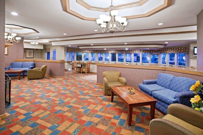 Imagen de los interiores del Hotel La Quinta Inn and Suites By Wyndham Overland Park. Foto 7