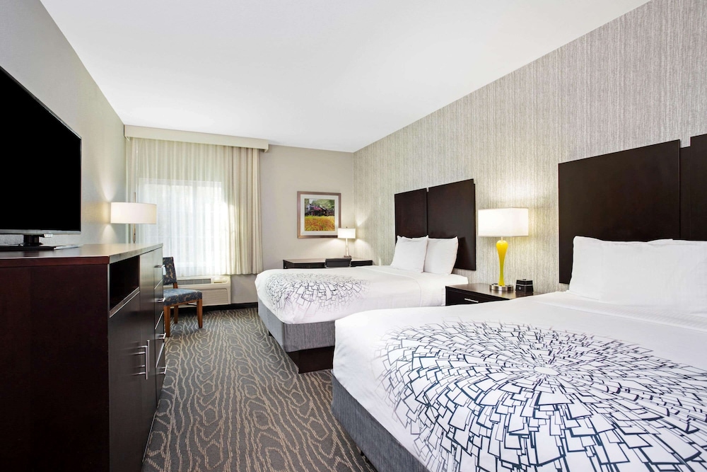 Imagen de la habitación del Hotel La Quinta Inn and Suites By Wyndham Palestine. Foto 3