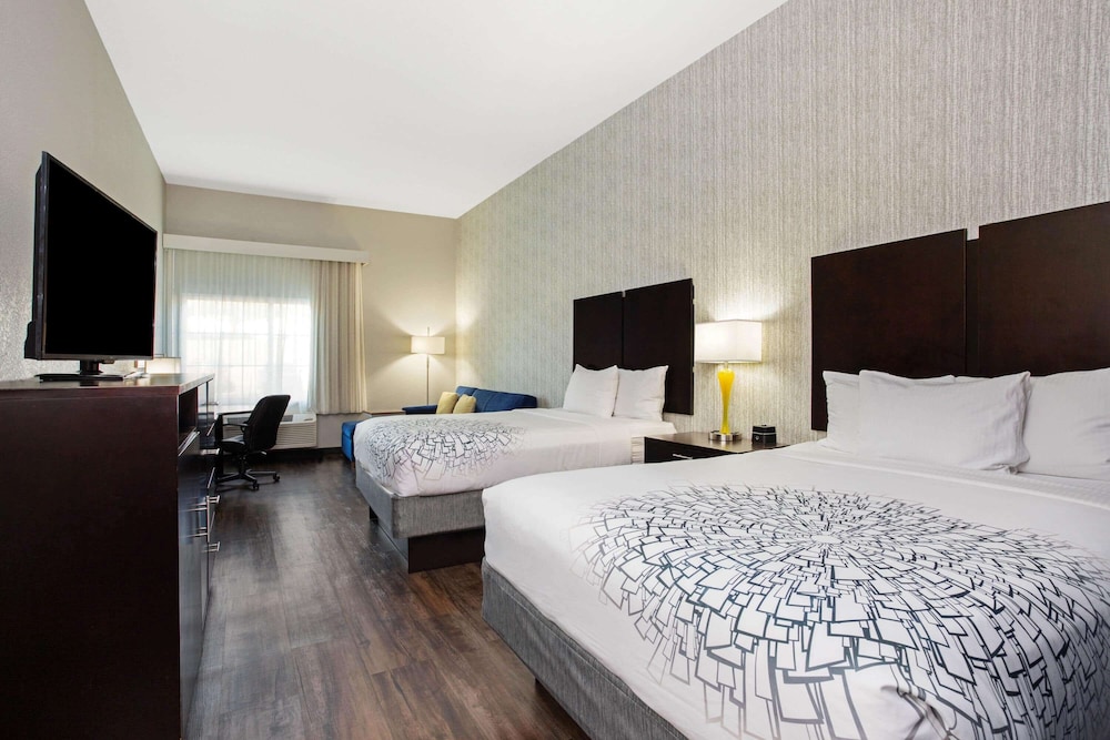 Imagen de la habitación del Hotel La Quinta Inn and Suites By Wyndham Palestine. Foto 13