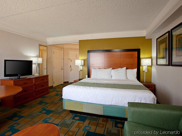 Imagen de la habitación del Hotel La Quinta Inn and Suites By Wyndham Phoenix Chandler. Foto 5