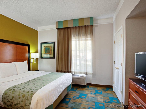 Imagen de la habitación del Hotel La Quinta Inn and Suites By Wyndham Phoenix Chandler. Foto 10