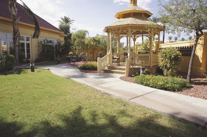 Imagen general del Hotel La Quinta Inn and Suites By Wyndham Phoenix Mesa West. Foto 1