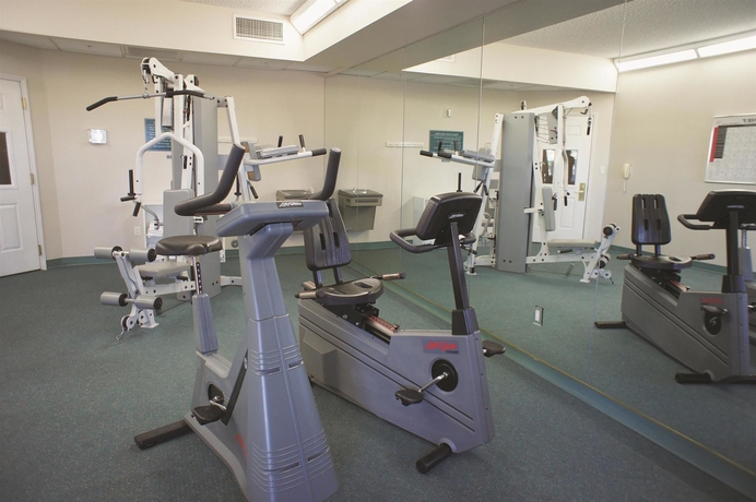 Imagen de los interiores del Hotel La Quinta Inn and Suites By Wyndham Phoenix Mesa West. Foto 9