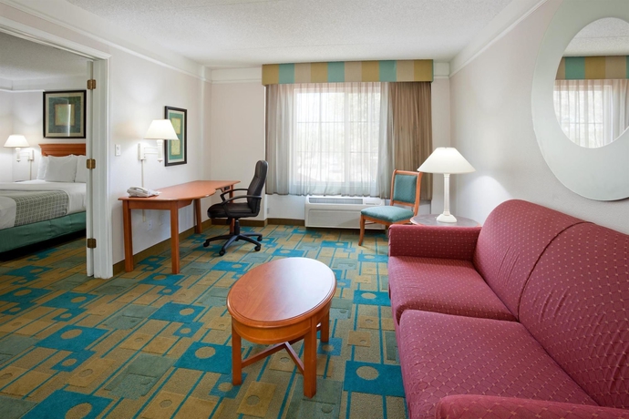 Imagen de la habitación del Hotel La Quinta Inn and Suites By Wyndham Phoenix West Peoria. Foto 13