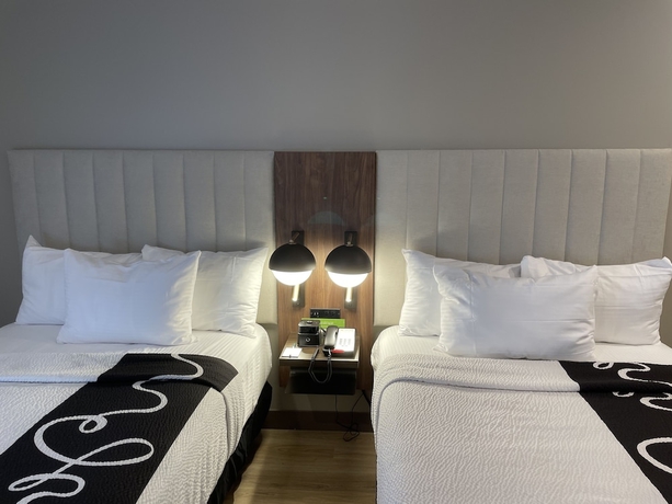 Imagen de la habitación del Hotel La Quinta Inn and Suites By Wyndham Port Arthur. Foto 9