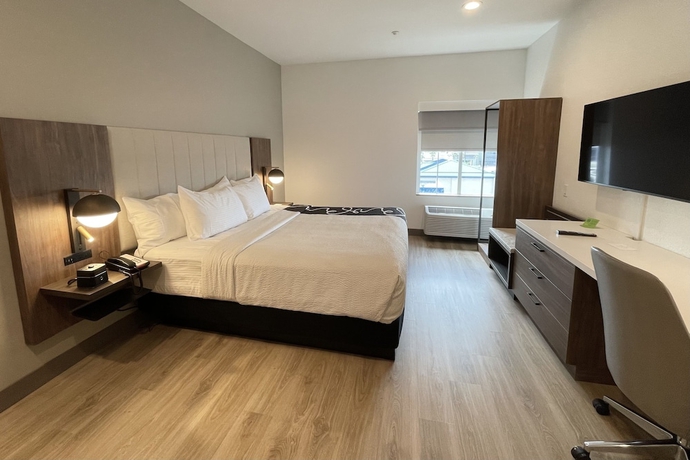 Imagen de la habitación del Hotel La Quinta Inn and Suites By Wyndham Port Arthur. Foto 10