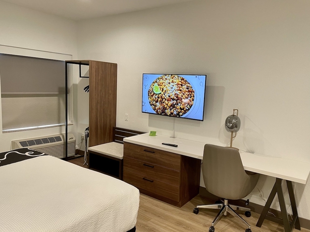 Imagen de la habitación del Hotel La Quinta Inn and Suites By Wyndham Port Arthur. Foto 11